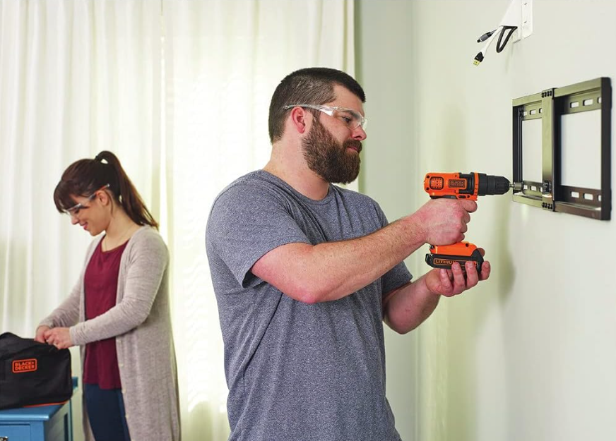 BLACK+DECKER 20V MAX* Cordless 3/8 in Drill Driver Kit (1) Battery with Charger