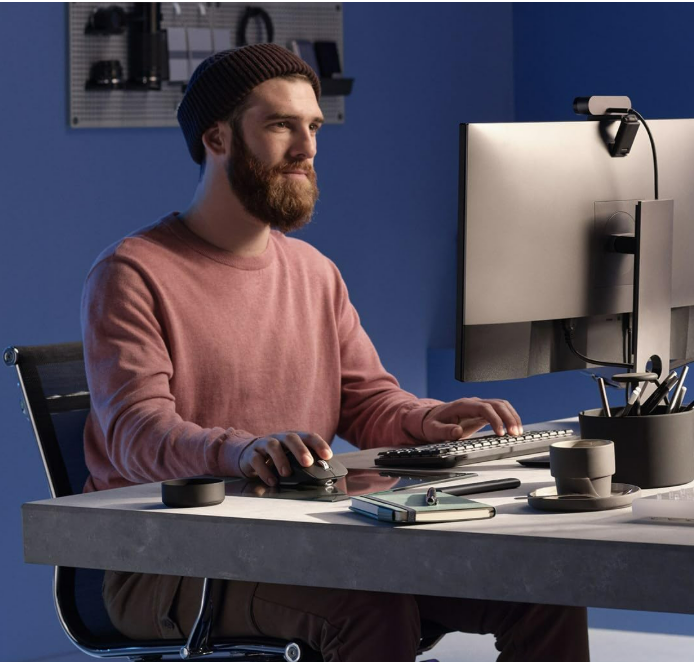 Logitech MX Master 3S - Wireless Performance Mouse with Ultra-fast Scrolling, Ergo, 8K DPI, Track on Glass, Quiet Clicks, USB-C, Bluetooth, Windows, Linux, Chrome - Graphite